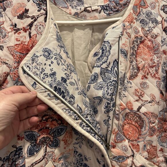 LOFT Floral Print Quilted Moto Jacket sz 8 Long Sleeve Patchwork Lyocell Cottage - Picture 8 of 10